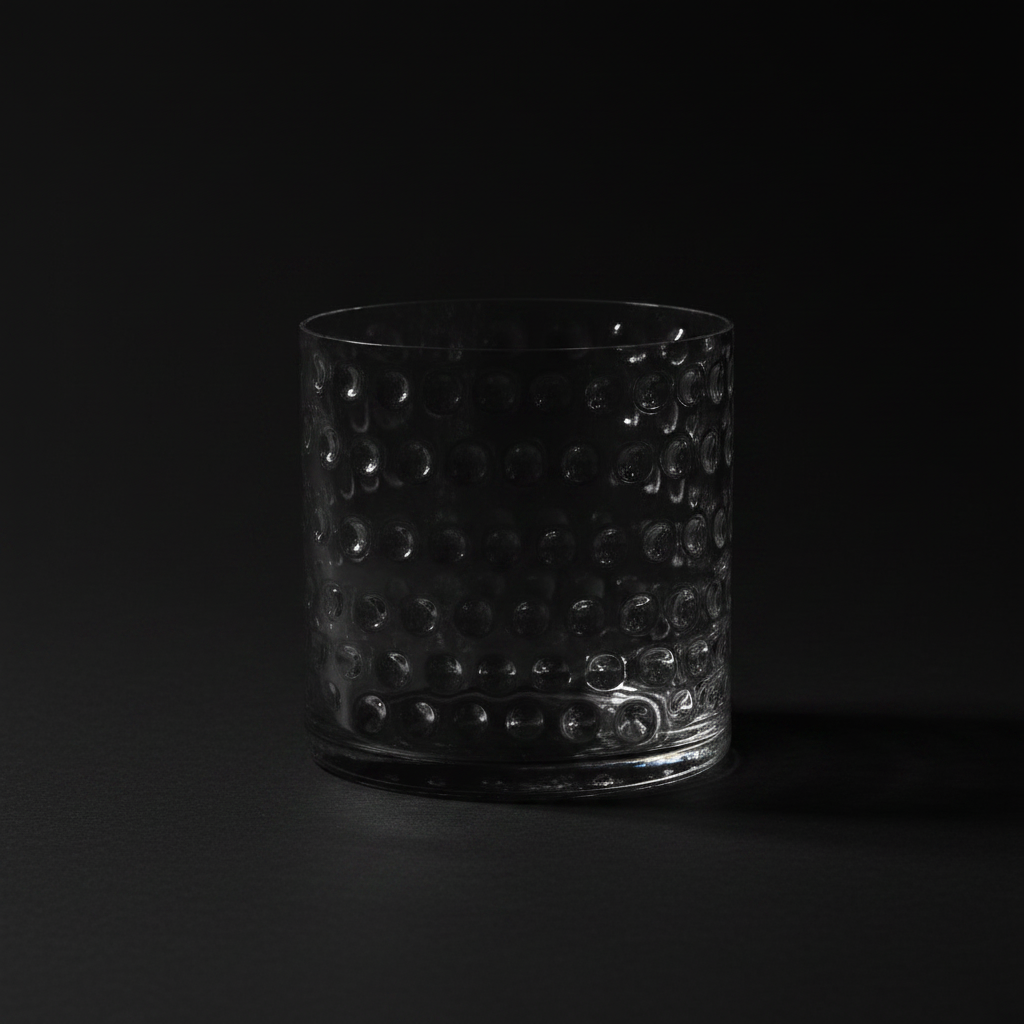 Glass cylinder vase with dimpled circle